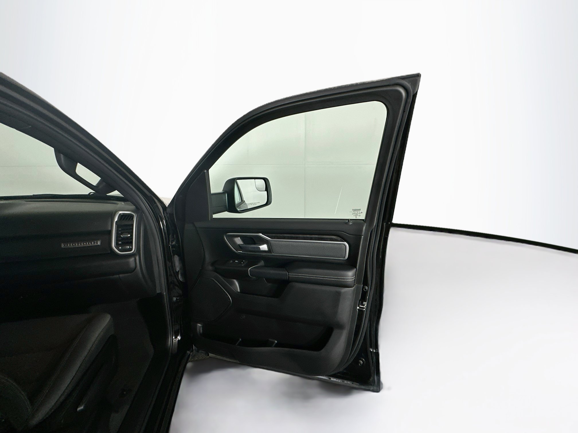 Used 2023 RAM 1500 Big Horn AWD/4WD image 30