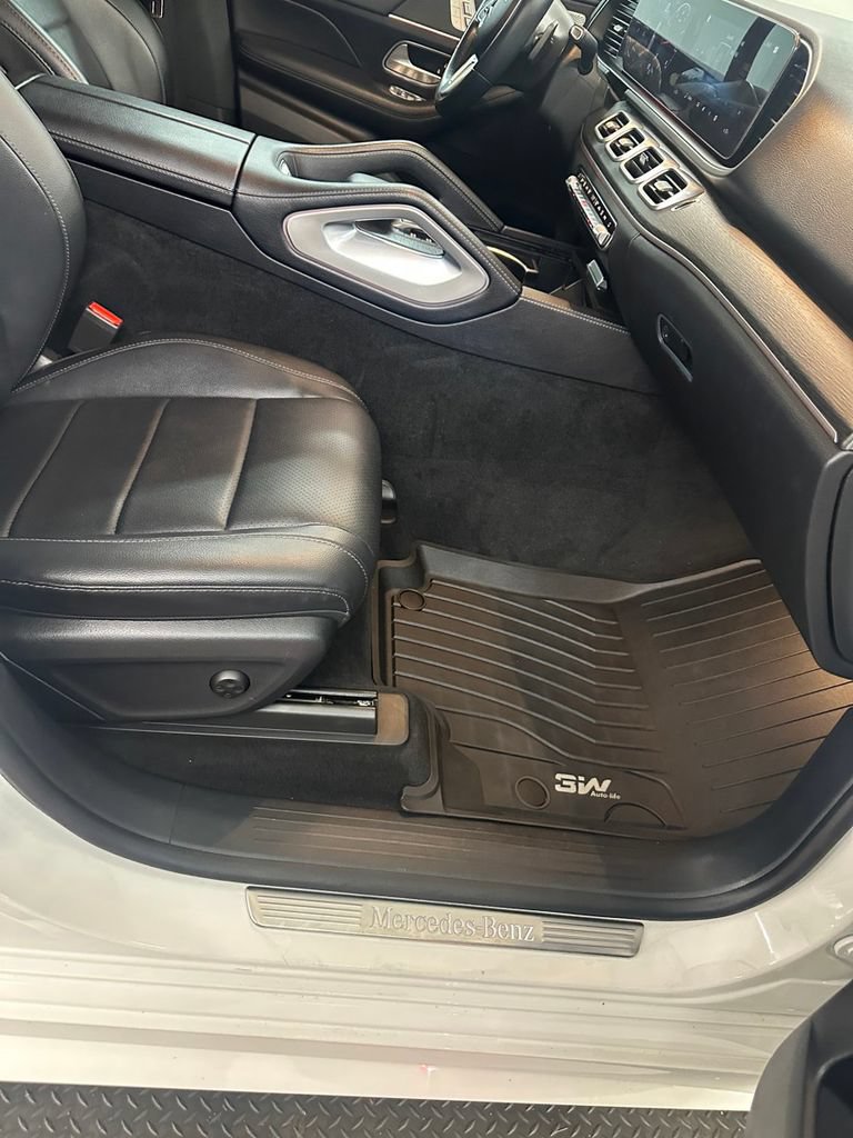 Used 2022 Mercedes-Benz GLE 350 4MATIC w/ AMG Line Exterior image 38