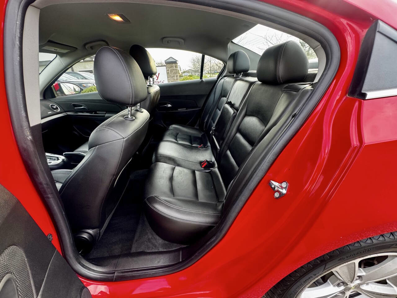 Used 2015 Chevrolet Cruze LT image 24