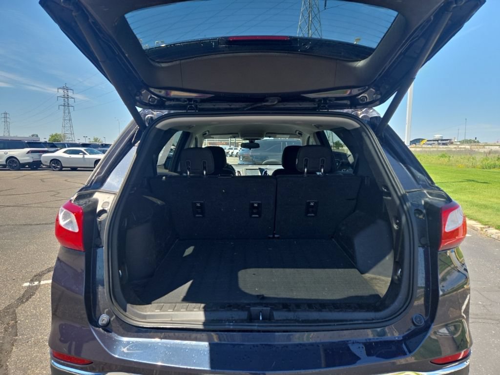 Used 2018 Chevrolet Equinox LT AWD/4WD image 12