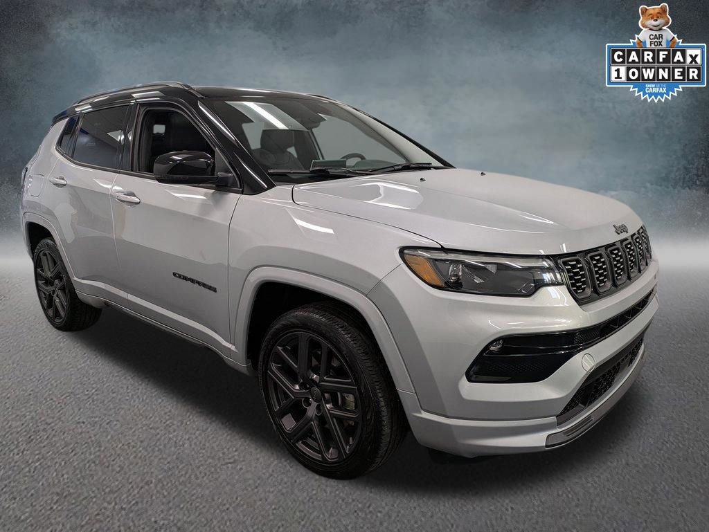 Used 2024 Jeep Compass Limited w/ High Altitude Package image 3