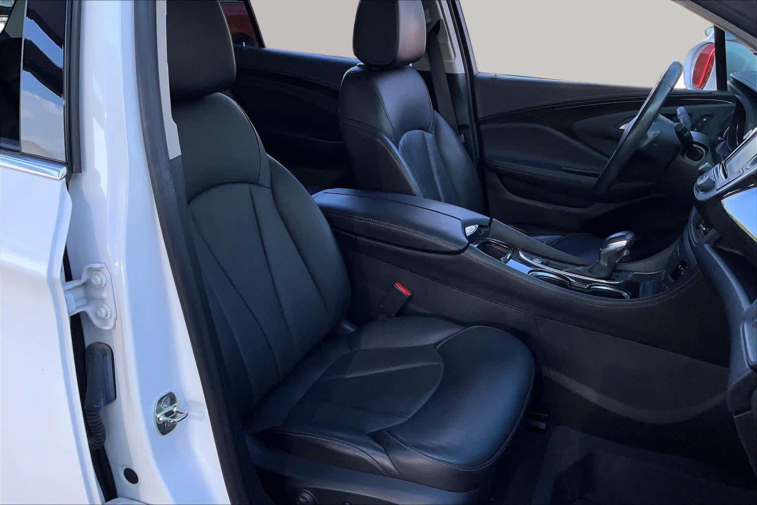 Used 2019 Buick Envision Essence FWD image 8