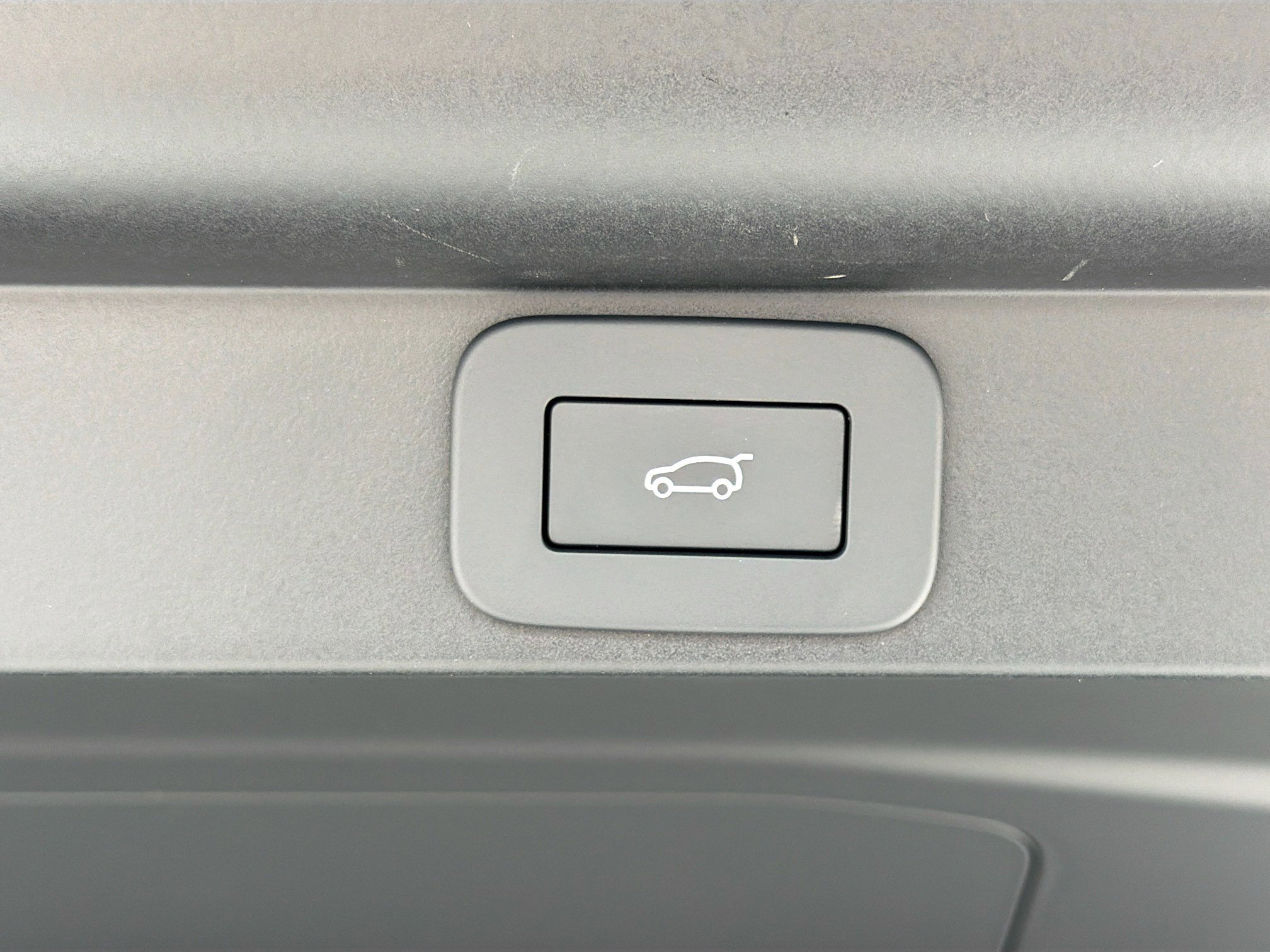 New 2026 Land Rover Range Rover SV image 14