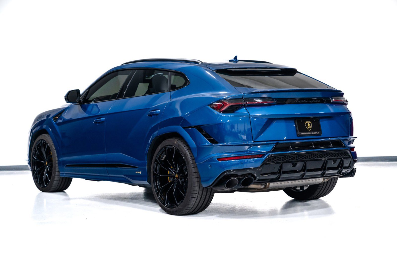 Used 2024 Lamborghini Urus S image 6