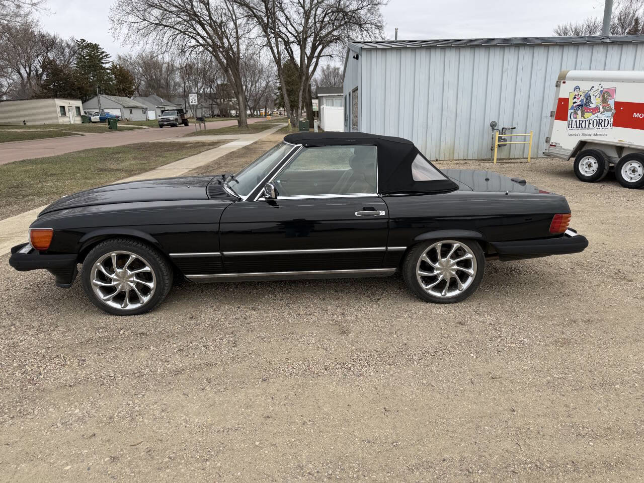 Used 1988 Mercedes-Benz 560 SL image 3