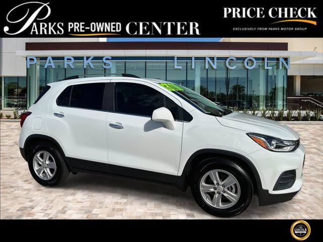 Used 2019 Chevrolet Trax LT w/ LT Convenience Package image 1