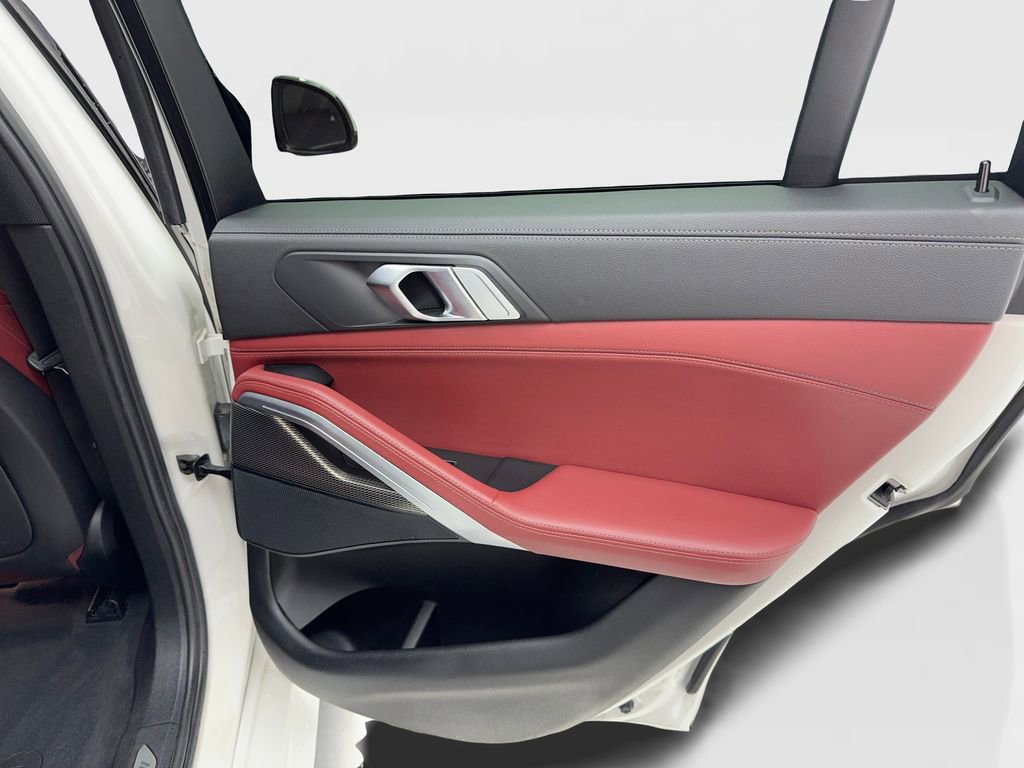 Used 2021 BMW X6 xDrive40i w/ M Sport Package image 41