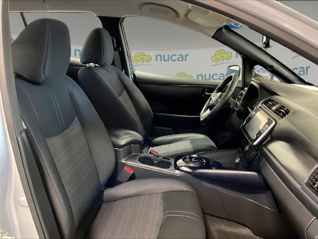 Certified 2025 Nissan Leaf SV Plus FWD image 11