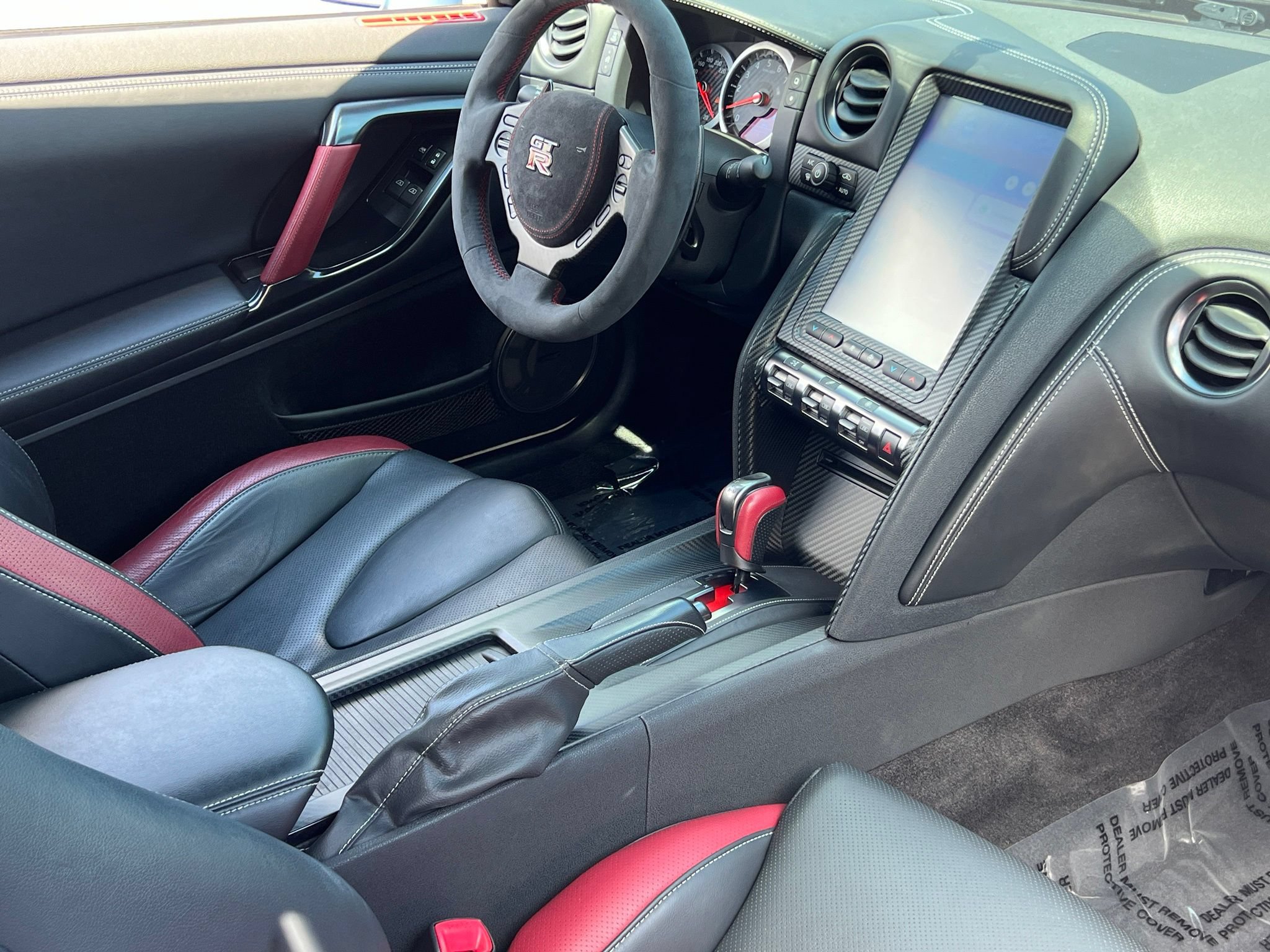 Used 2016 Nissan GT-R Black Edition AWD/4WD image 23