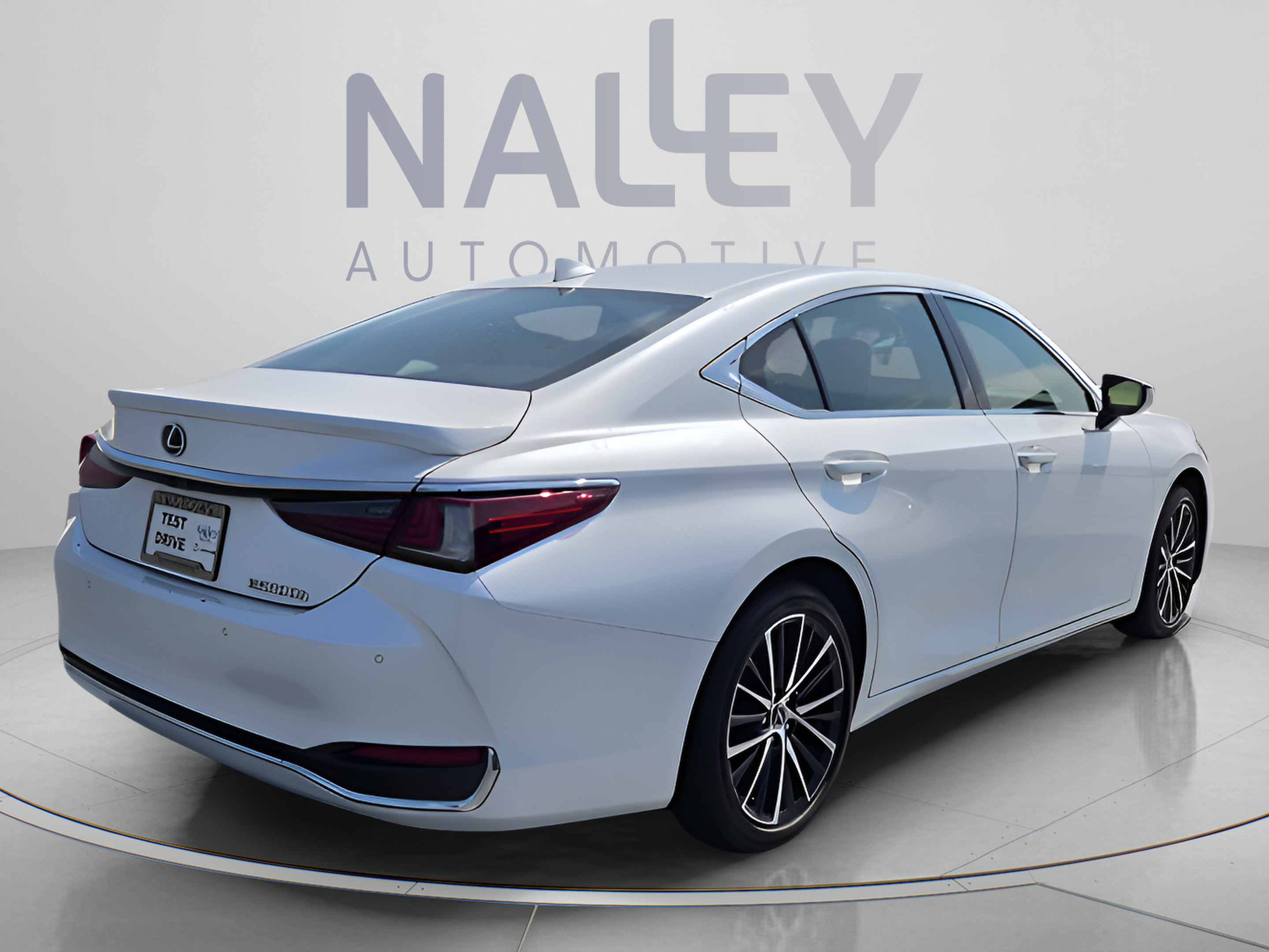 Used 2023 Lexus ES 300h w/ Premium Package FWD image 5