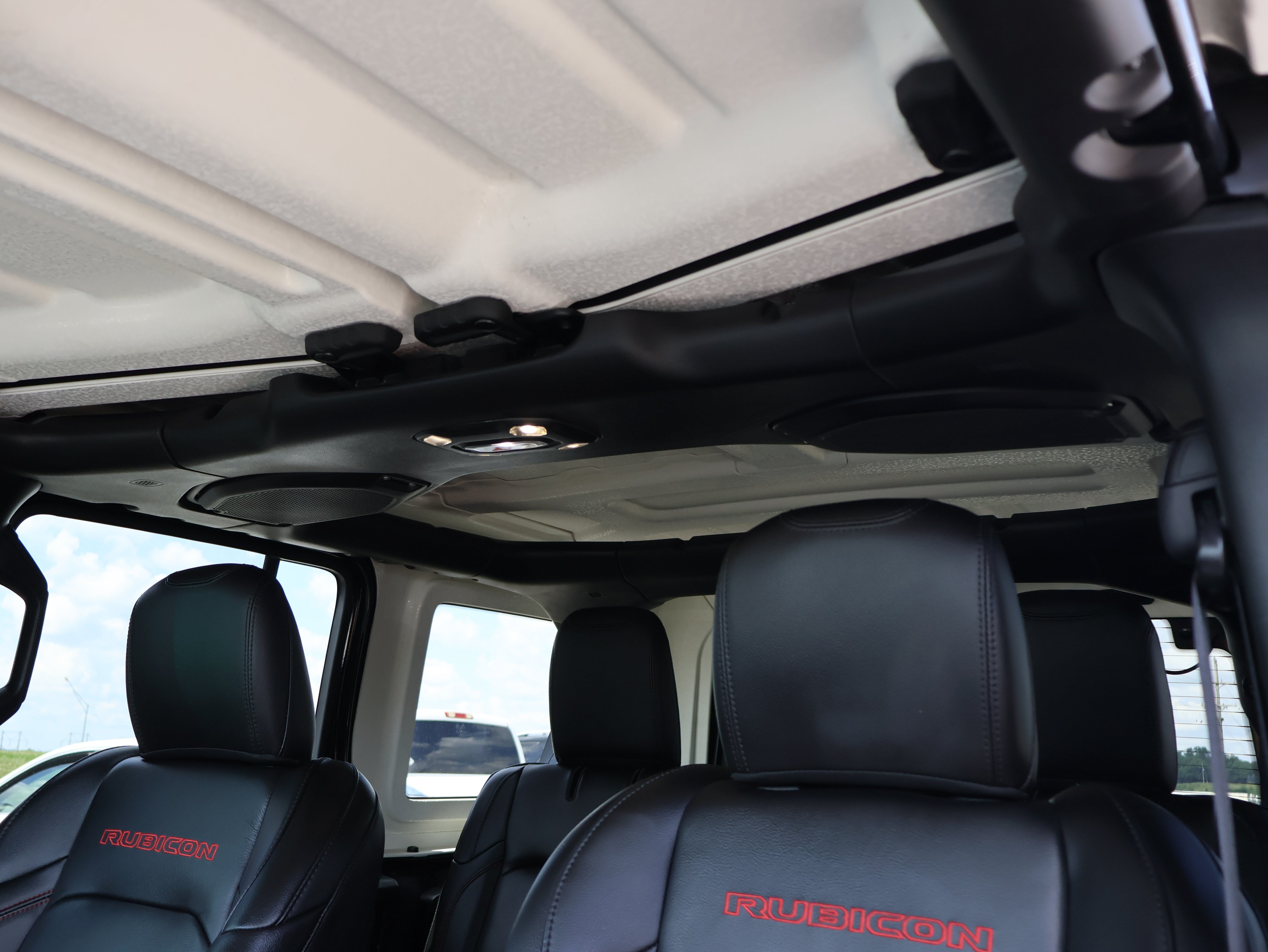 Used 2019 Jeep Wrangler Unlimited Rubicon AWD/4WD image 45