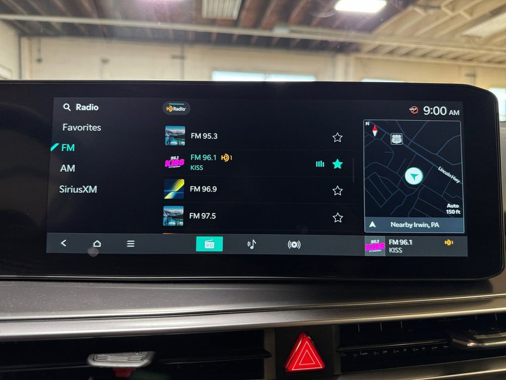 Certified 2025 Kia Sorento S image 17