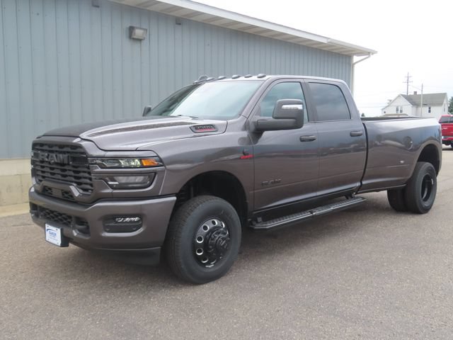 New 2026 RAM 3500 Big Horn AWD/4WD image 7