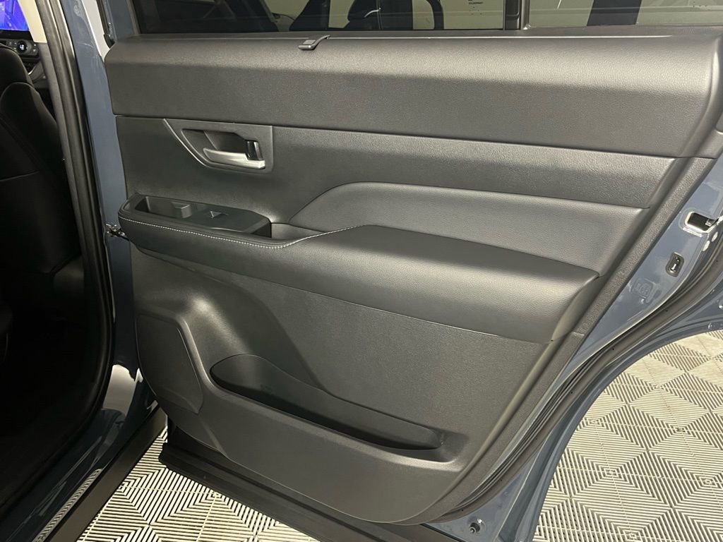 Used 2025 Toyota Grand Highlander FWD image 30