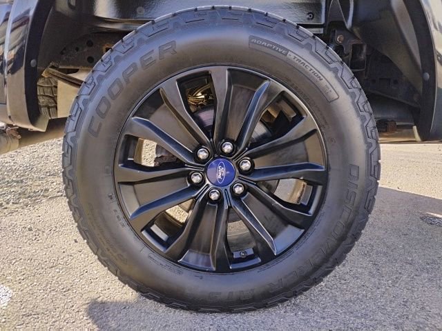 Used 2020 Ford F150 Lariat w/ Equipment Group 502A Luxury AWD/4WD image 18