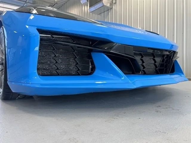 Used 2025 Chevrolet Corvette Z06 RWD image 56