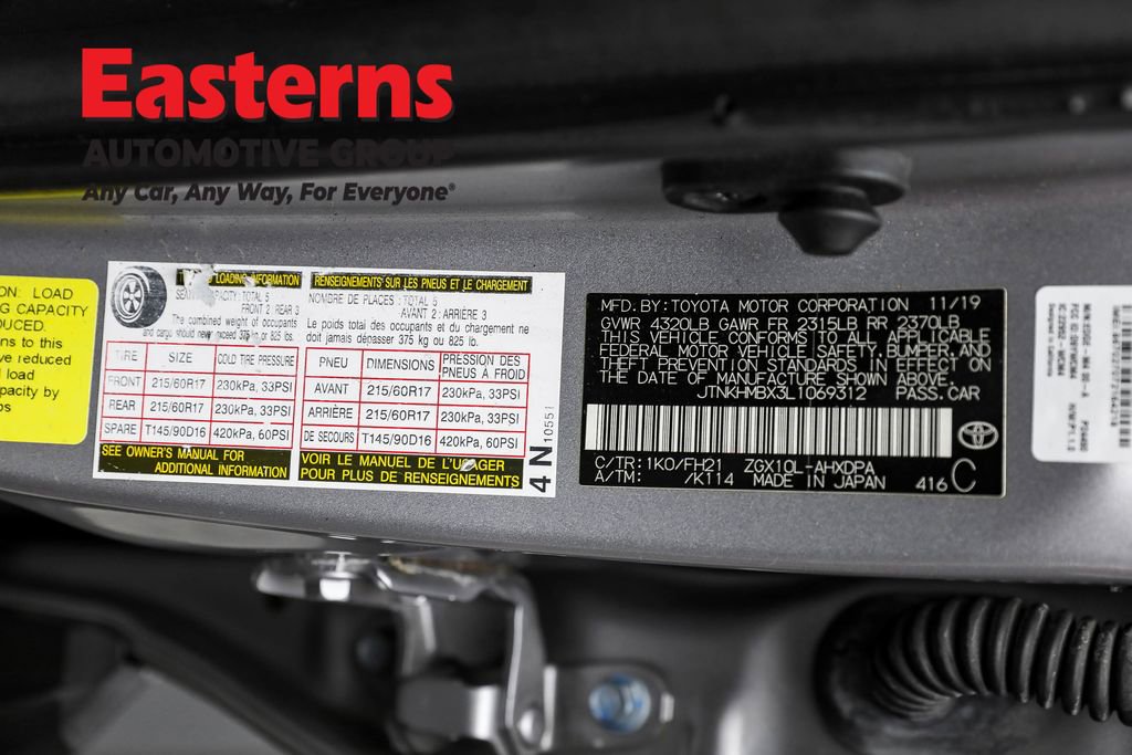 Used 2020 Toyota C-HR LE image 32