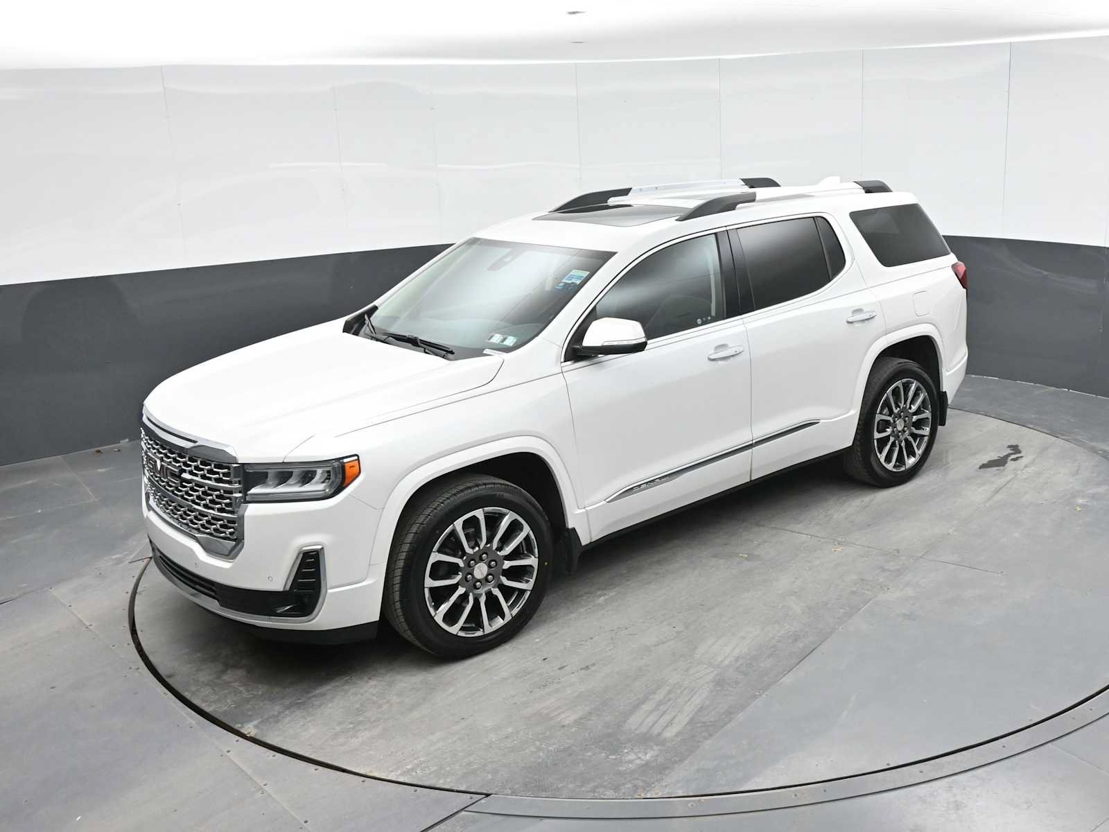 Used 2020 GMC Acadia Denali w/ LPO, Floor Liner Package AWD/4WD image 30