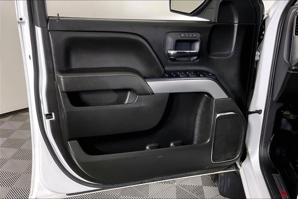 Used 2018 Chevrolet Silverado 1500 LTZ Z71 image 24