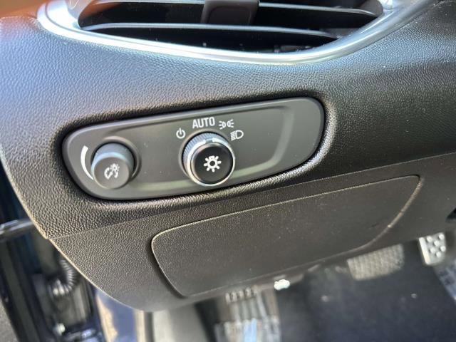 Used 2016 Chevrolet Malibu LT image 10