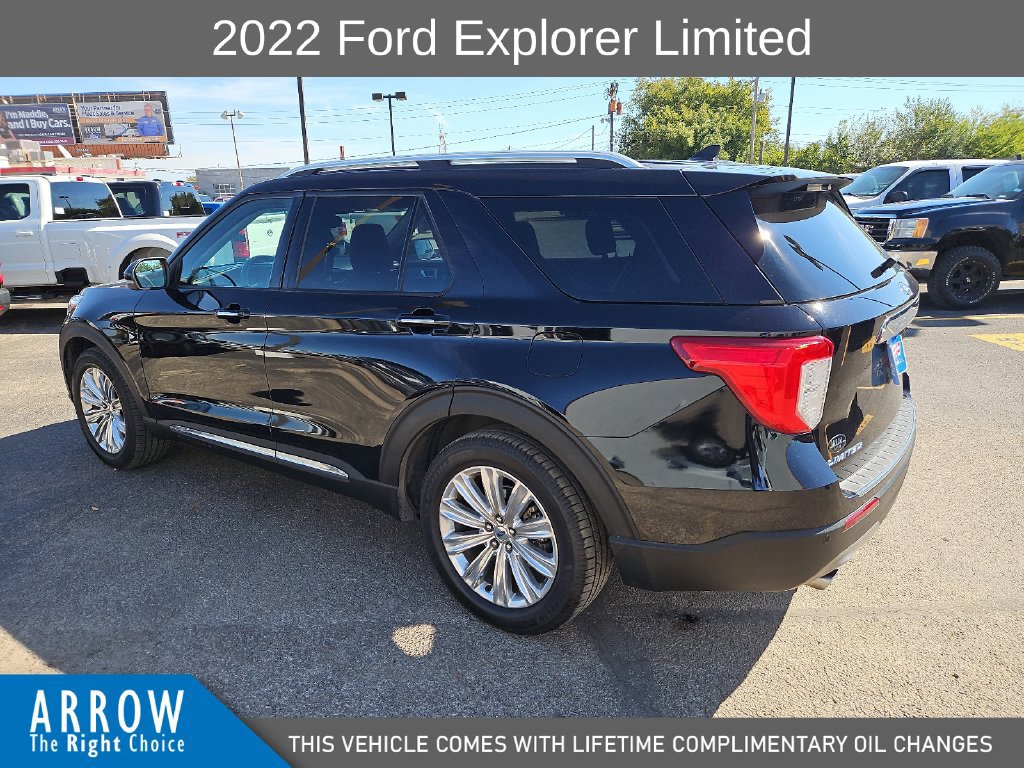 Used 2022 Ford Explorer Limited w/ Equipment Group 301A RWD image 8