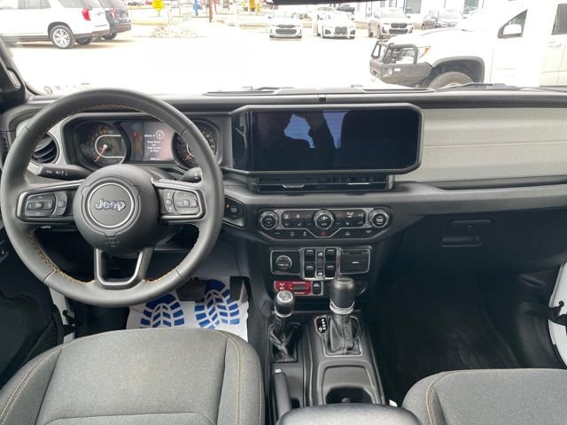Used 2024 Jeep Gladiator Sport image 11