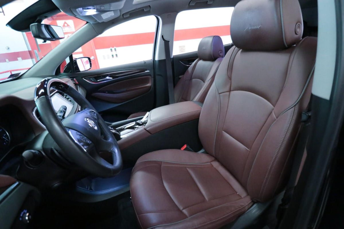 Used 2021 Buick Enclave Avenir FWD image 11