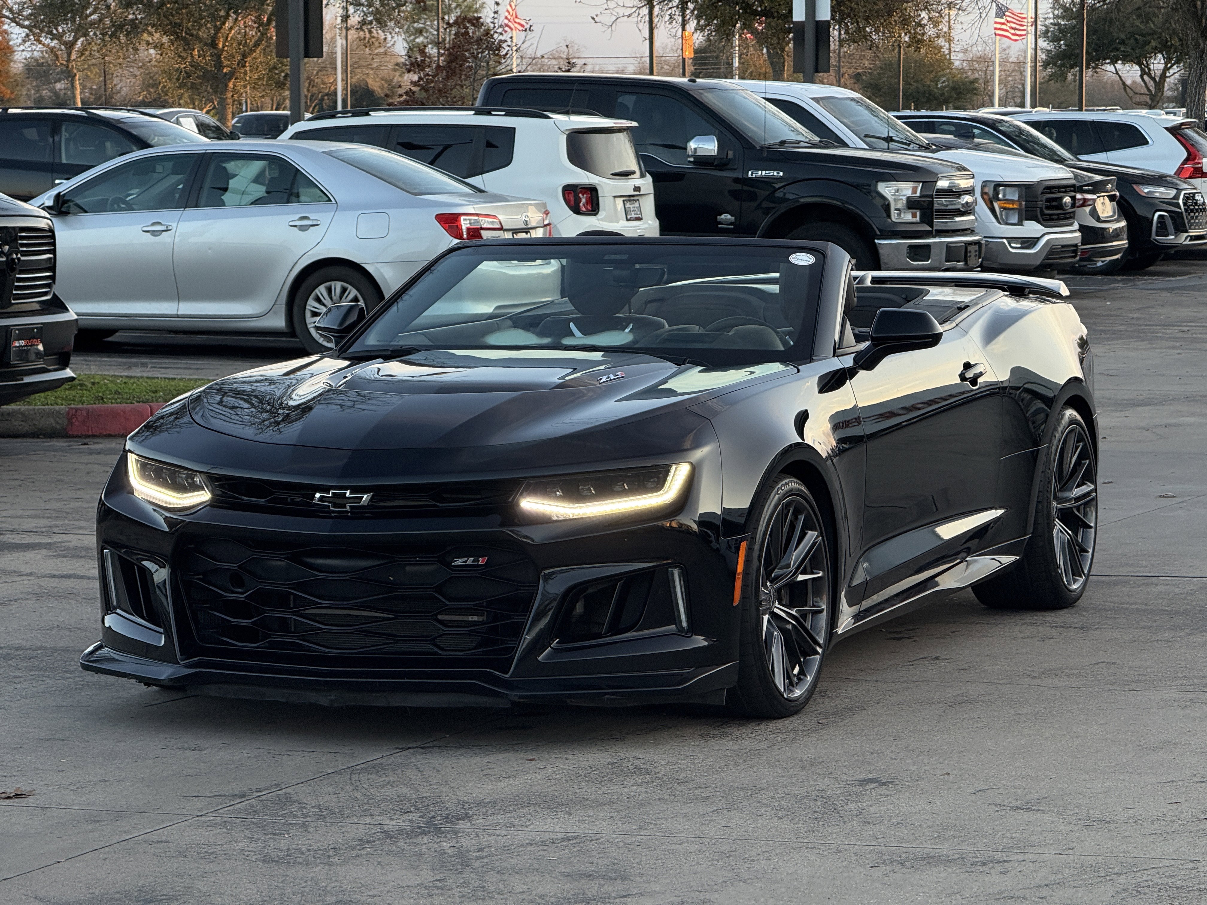 Used 2022 Chevrolet Camaro ZL1 image 5