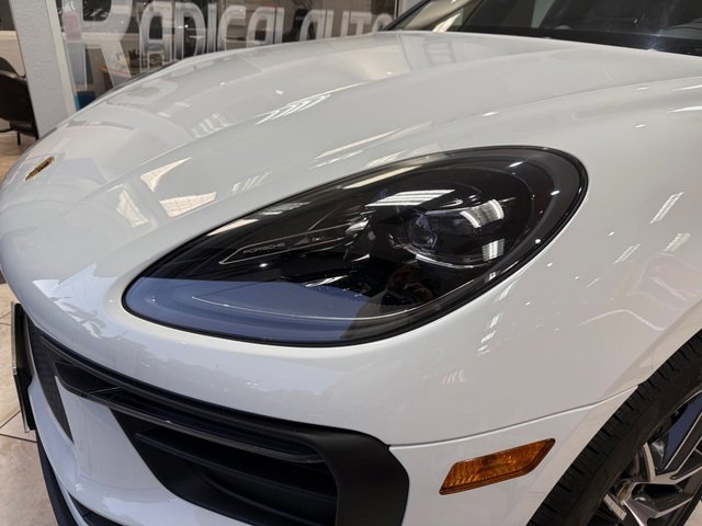 Used 2025 Porsche Macan image 5