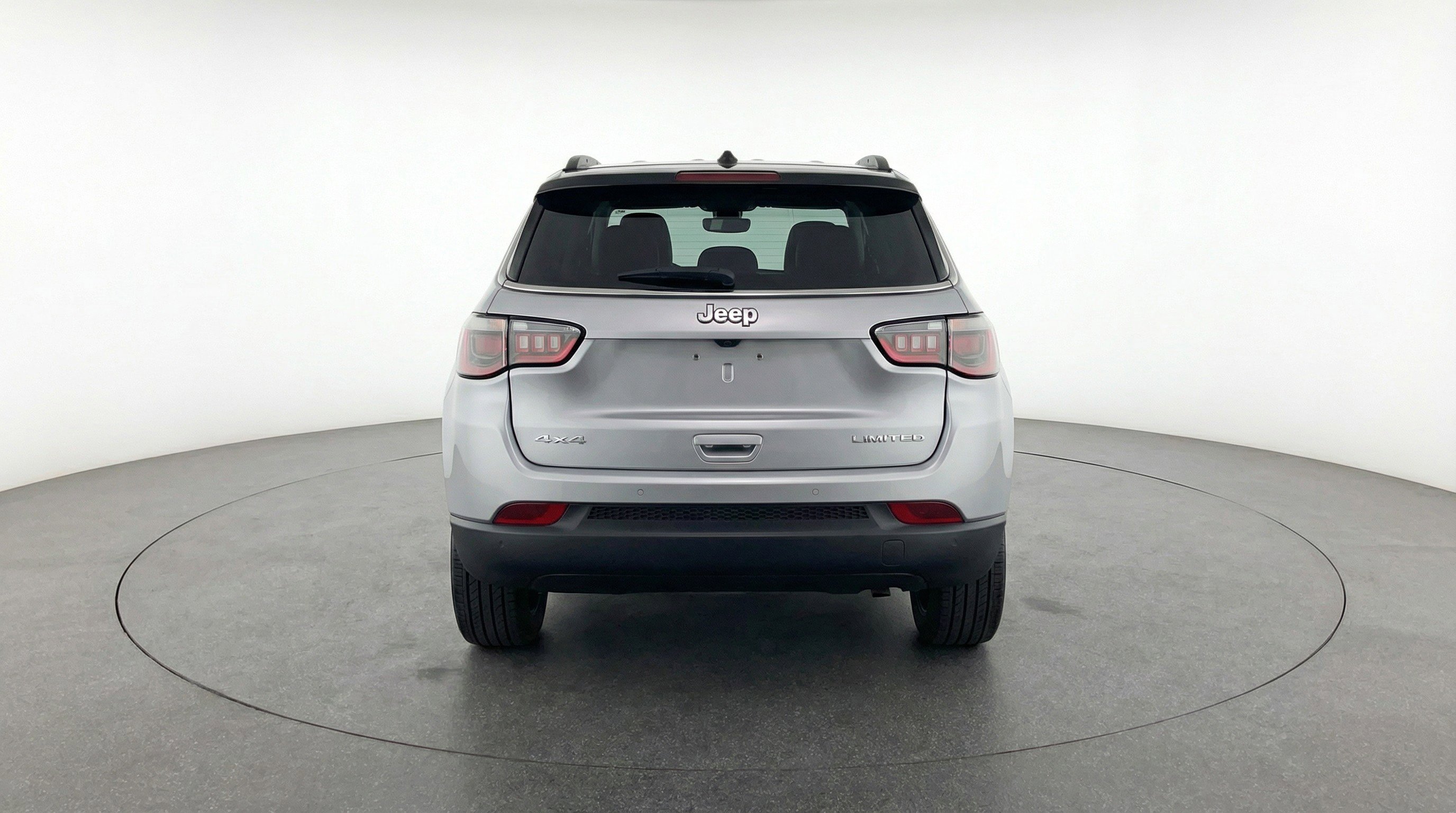 Used 2025 Jeep Compass Limited image 7