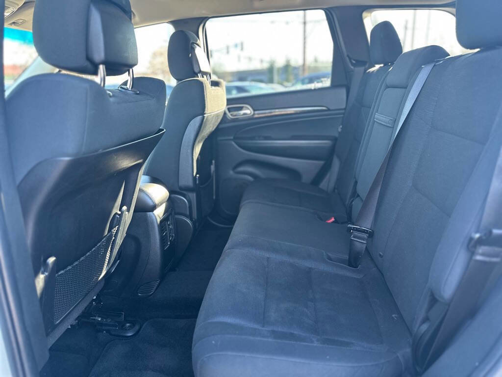 Used 2011 Jeep Grand Cherokee Laredo AWD/4WD image 20
