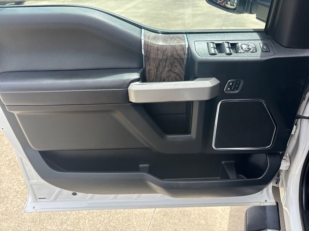 Used 2018 Ford F350 Lariat w/ Lariat Ultimate Package image 16