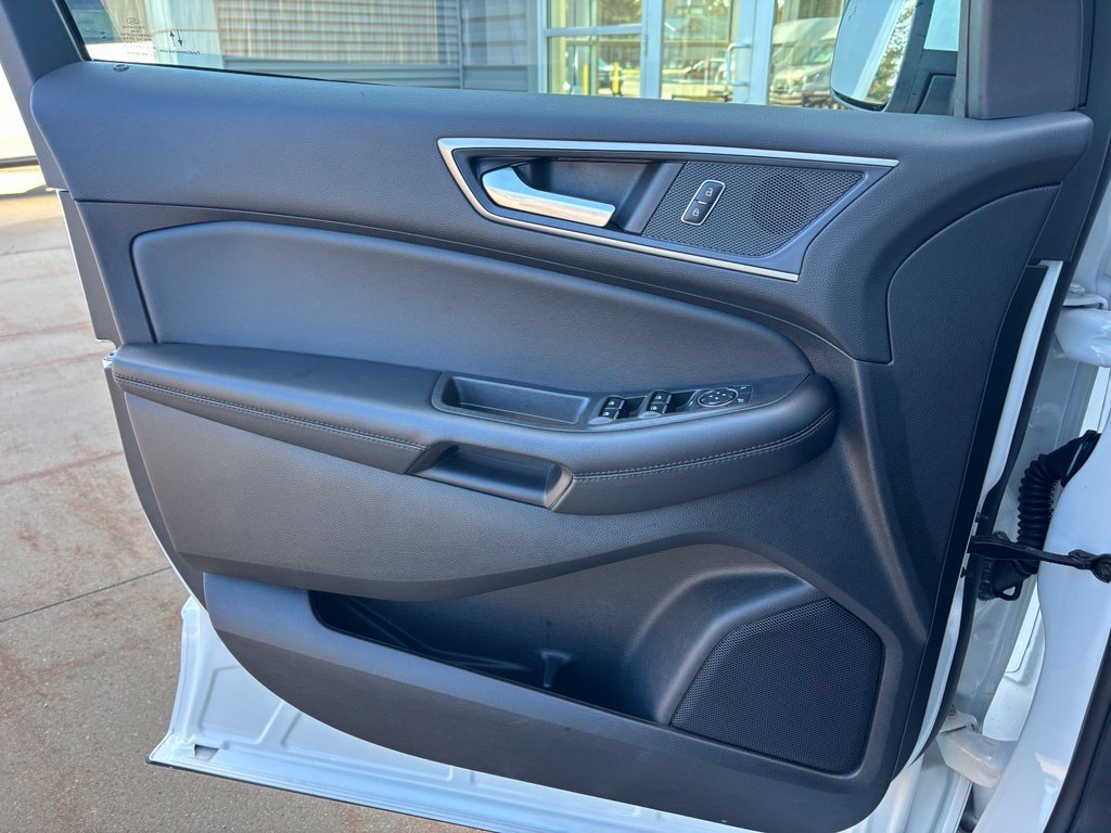 Used 2024 Ford Edge SEL w/ Convenience Package AWD/4WD image 19