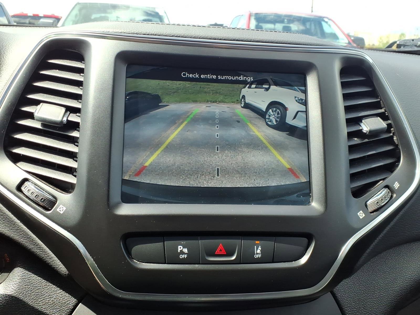 Used 2021 Jeep Cherokee Latitude Lux w/ Sun & Sound Group image 16