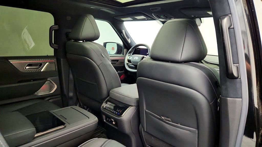 Used 2025 INFINITI QX80 Autograph w/ Autograph Exterior Package image 25