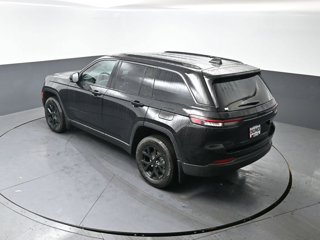 New 2026 Jeep Grand Cherokee Laredo image 35