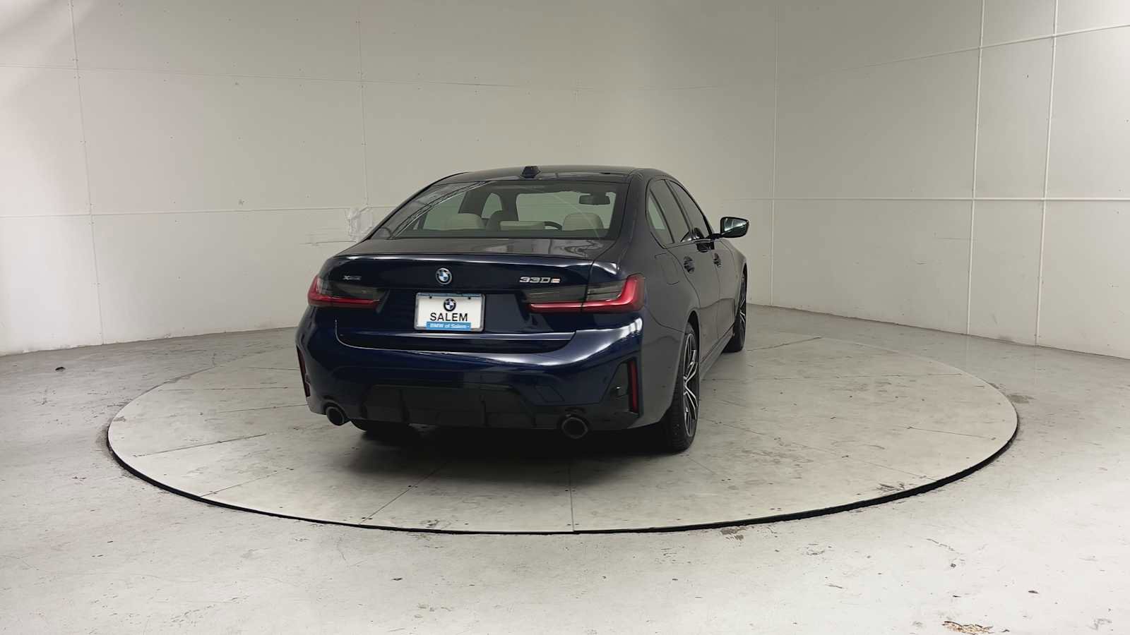 Used 2023 BMW 330e xDrive w/ M Sport Package AWD/4WD image 2