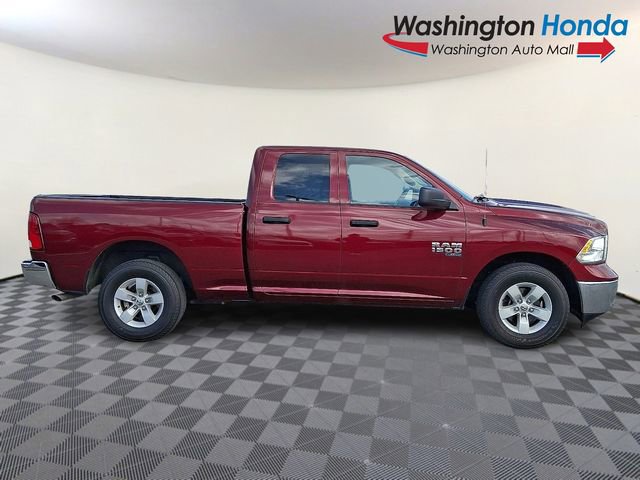 Used 2024 RAM 1500 Classic SLT AWD/4WD image 7