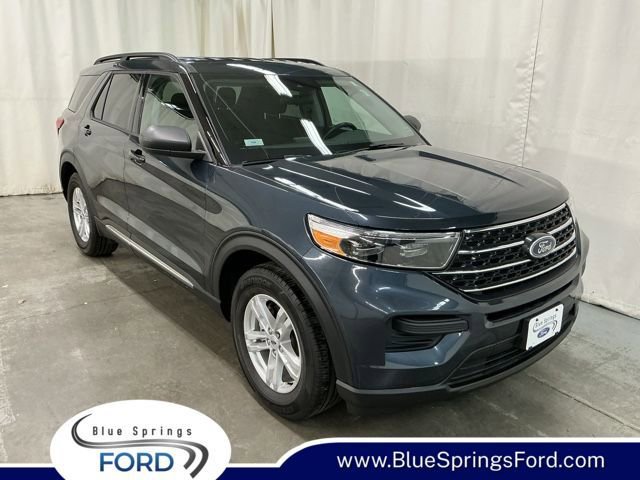 Used 2023 Ford Explorer XLT image 1
