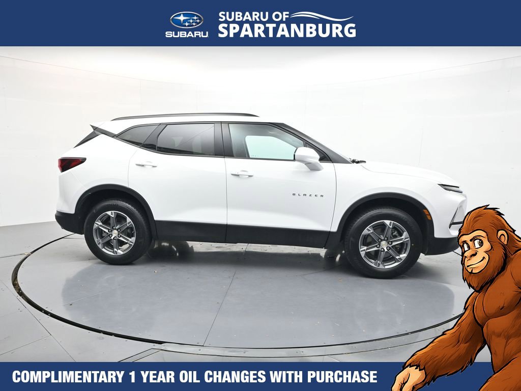 Used 2023 Chevrolet Blazer LT w/ Convenience Package FWD image 9