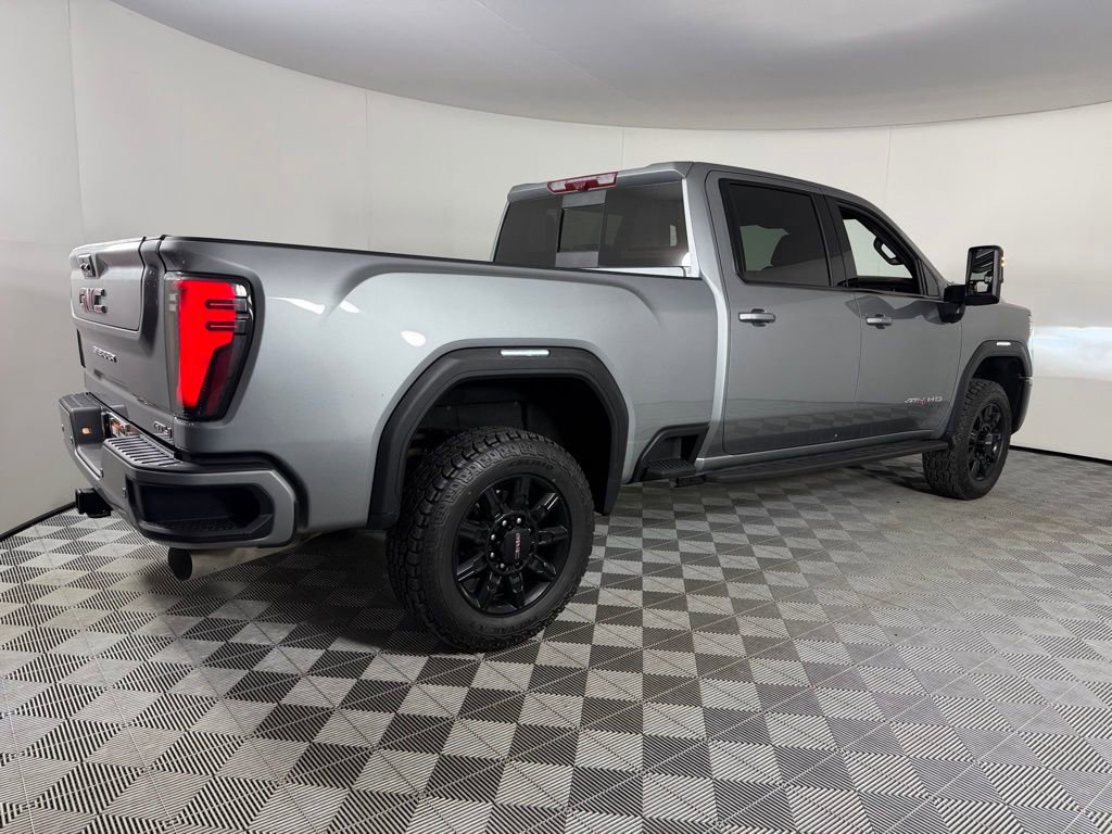 Used 2024 GMC Sierra 2500 AT4 w/ AT4 Premium Plus Package AWD/4WD image 7