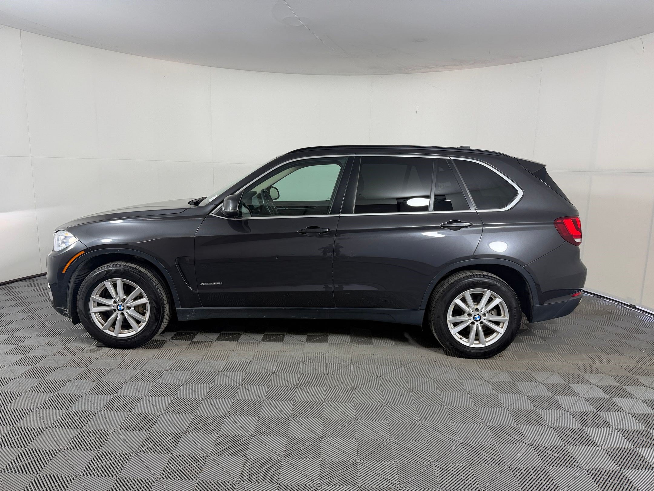 Used 2015 BMW X5 xDrive35i AWD/4WD image 2