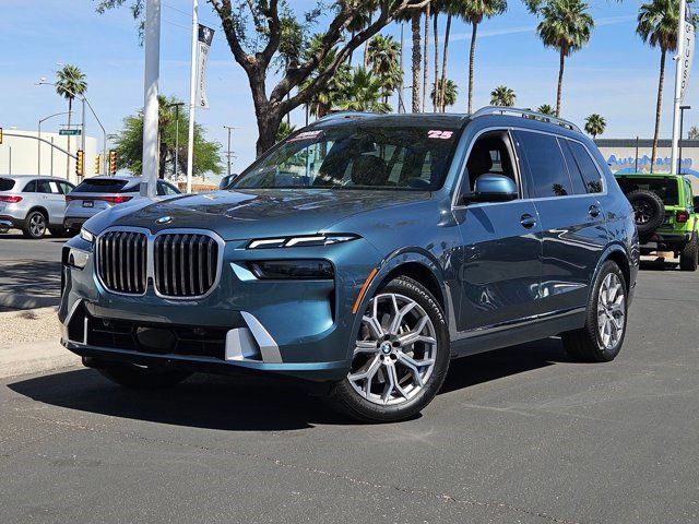 Certified 2025 BMW X7 xDrive40i AWD/4WD image 1