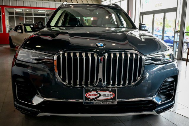 Used 2022 BMW X7 xDrive40i w/ Premium Package image 9