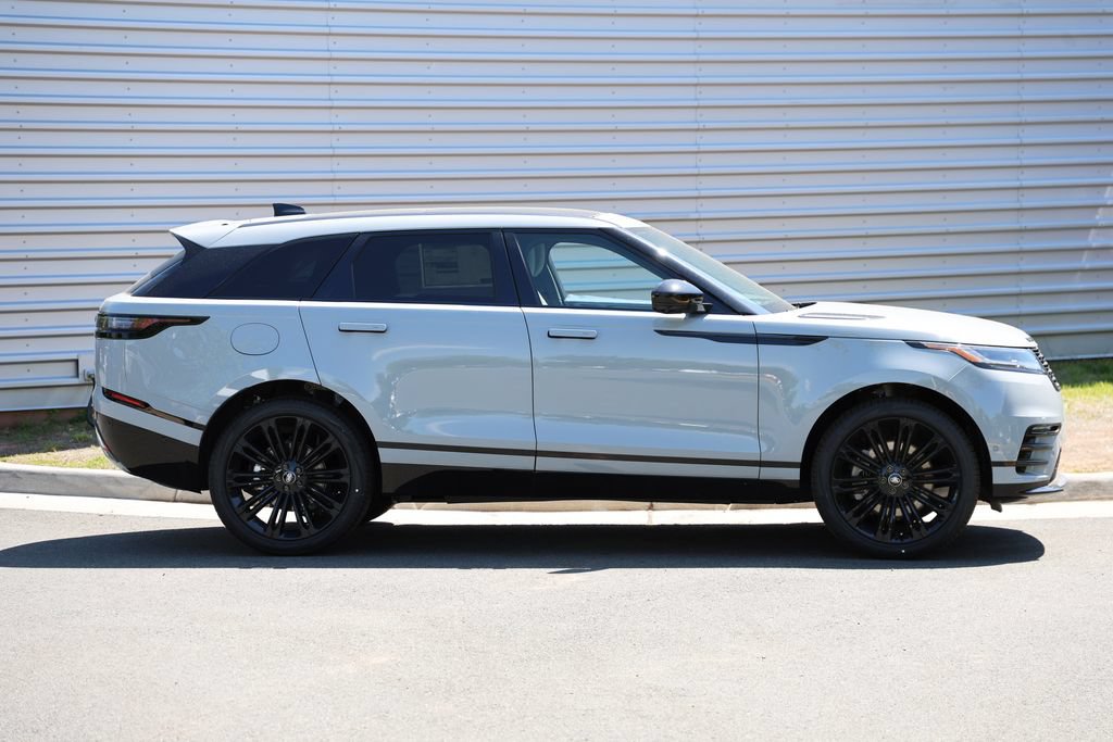 New 2026 Land Rover Range Rover Velar Dynamic SE AWD/4WD image 4