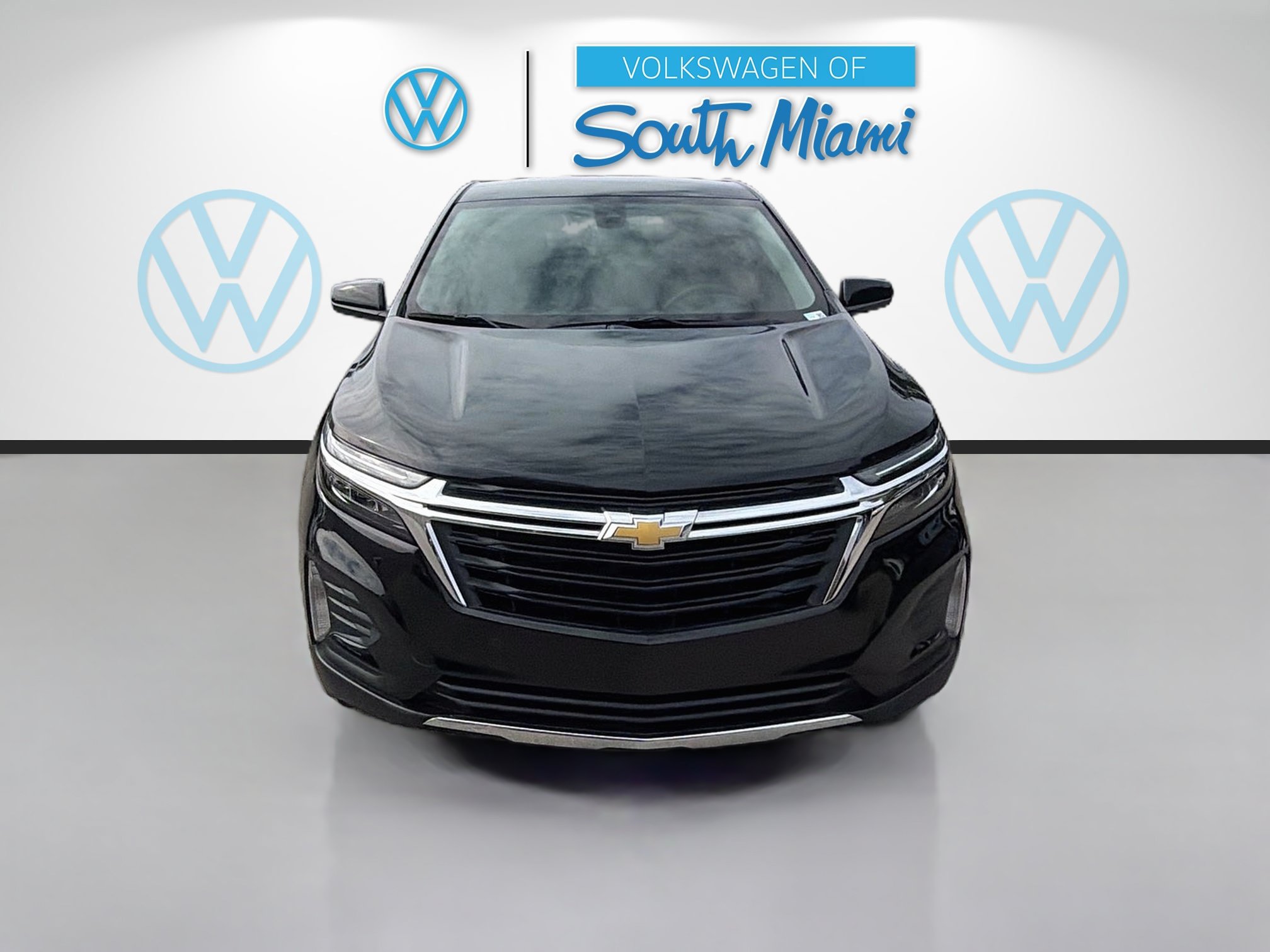 Used 2024 Chevrolet Equinox LT FWD image 2