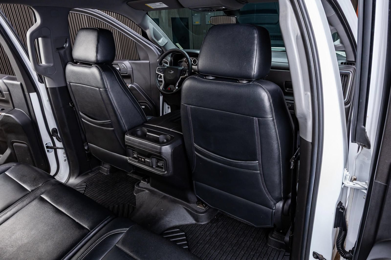 Used 2020 Chevrolet Silverado 1500 RST AWD/4WD image 39