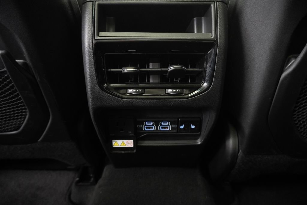 Certified 2025 Jeep Grand Cherokee Limited AWD/4WD image 32