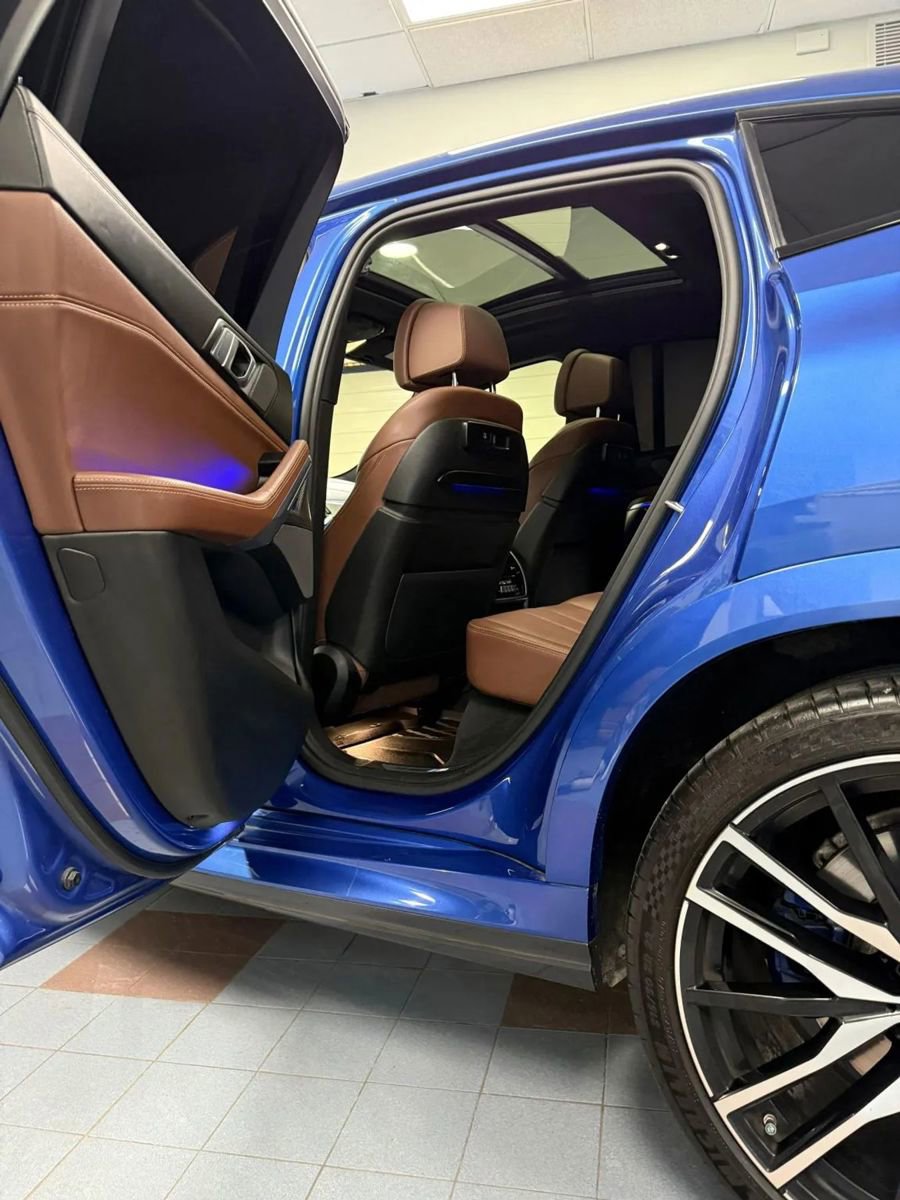 Used 2020 BMW X6 M50i AWD/4WD image 8
