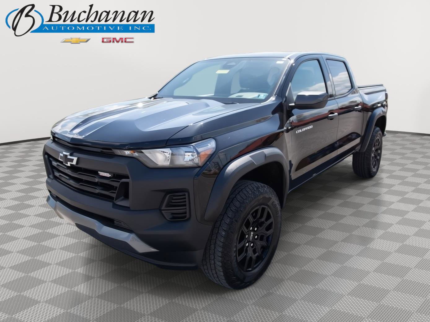 Used 2025 Chevrolet Colorado Trail Boss AWD/4WD image 1